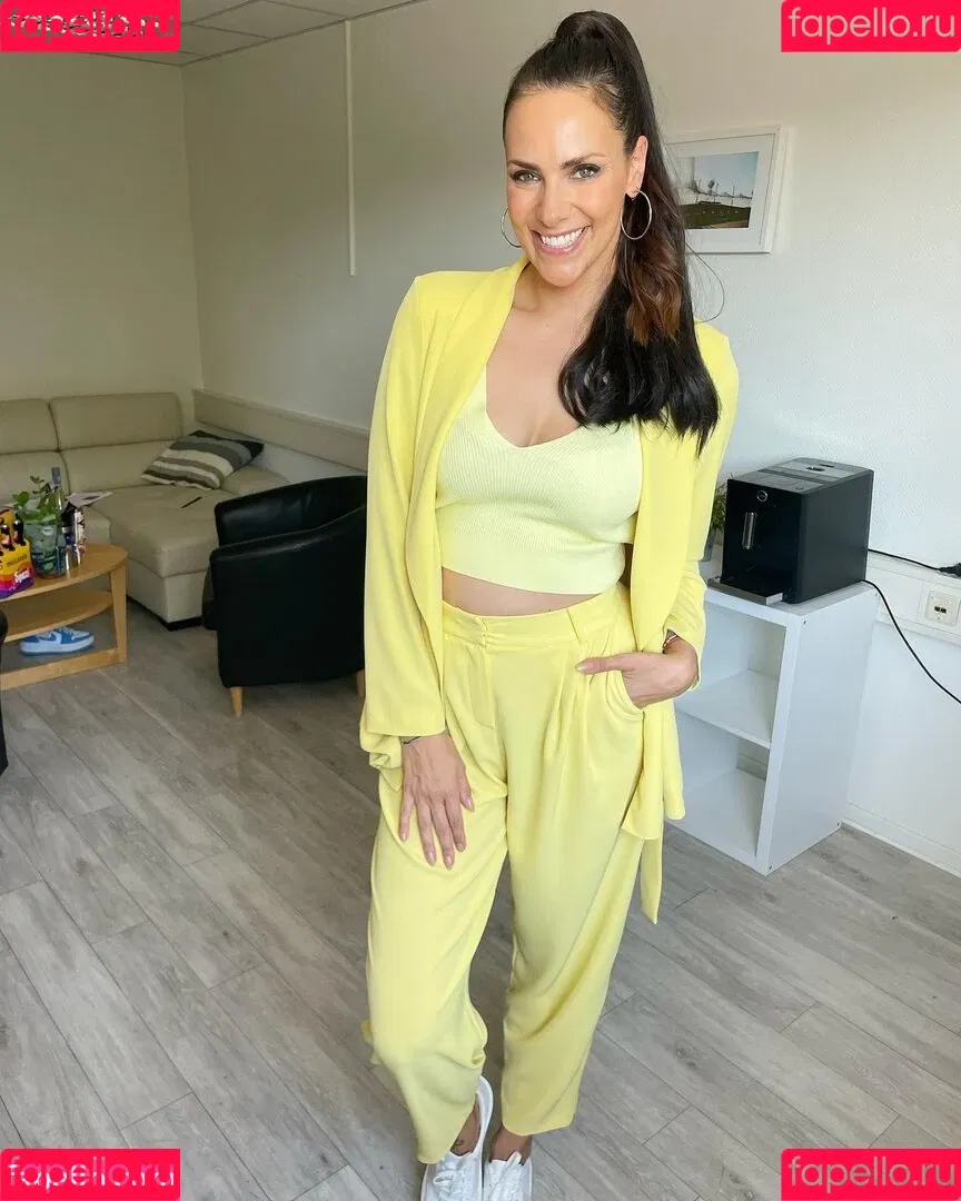 Esther Sedlaczek Onlyfans Photo Gallery 