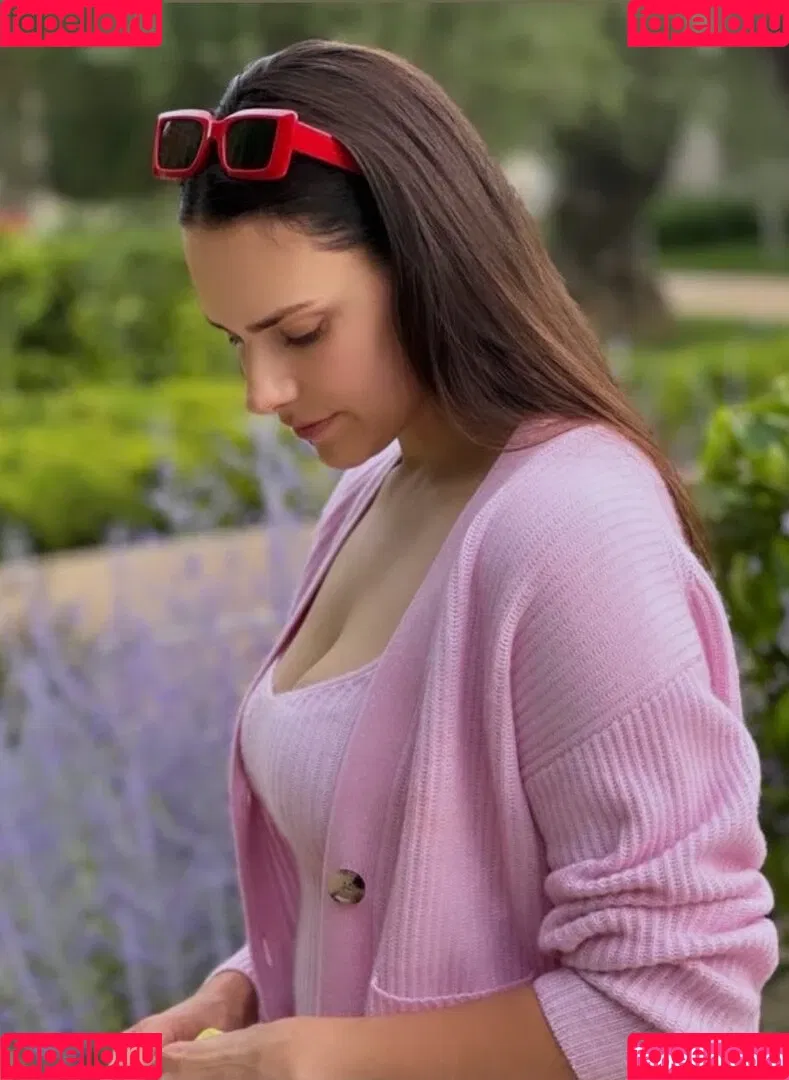 Esther Sedlaczek Onlyfans Photo Gallery 