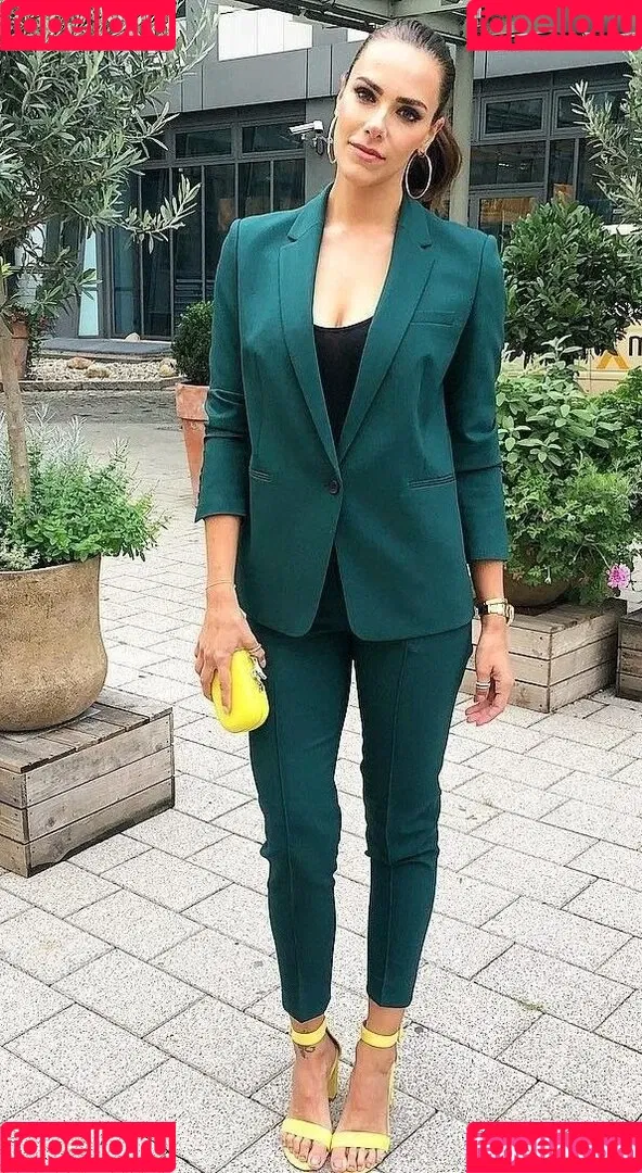 Esther Sedlaczek Onlyfans Photo Gallery 