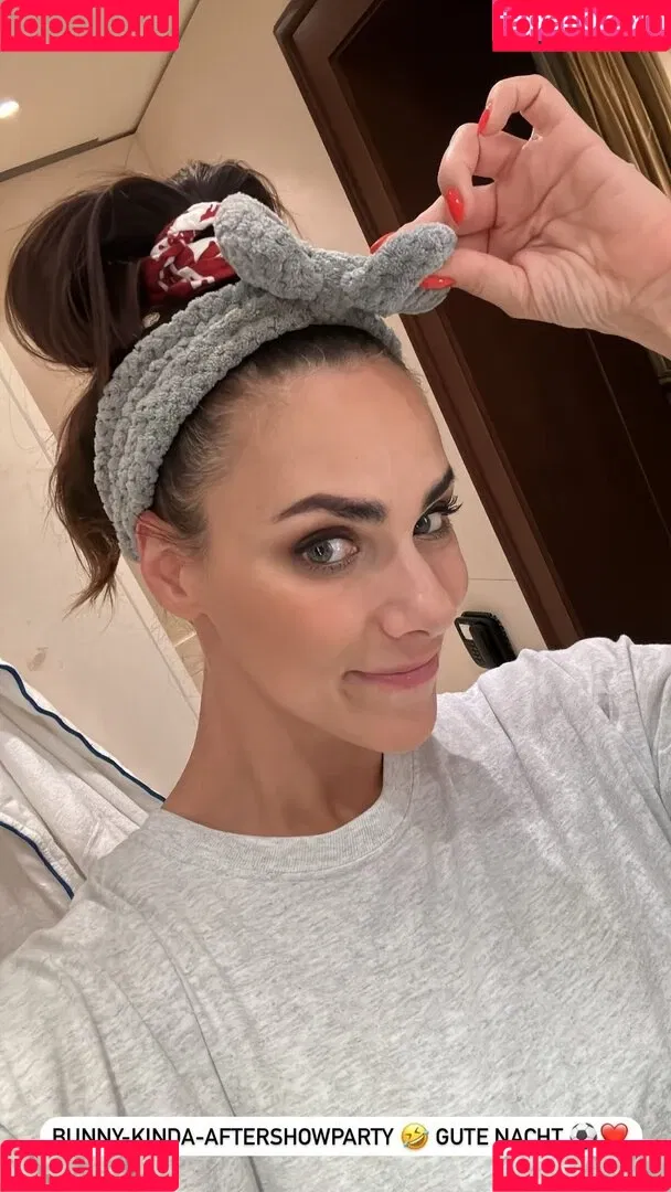 Esther Sedlaczek Onlyfans Photo Gallery 