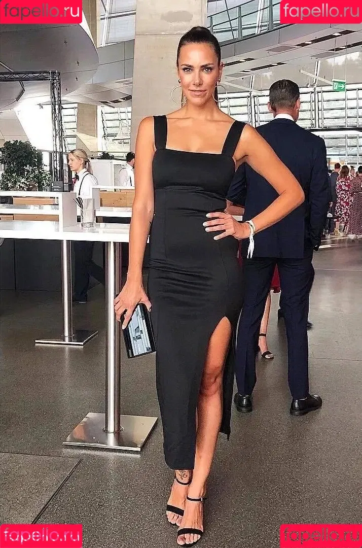 Esther Sedlaczek Onlyfans Photo Gallery 