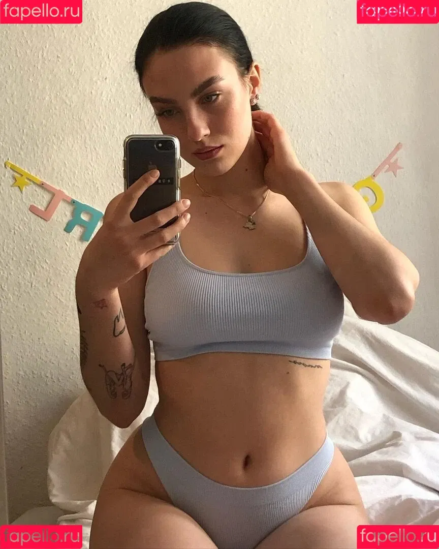 whosrobin Onlyfans Photo Gallery 