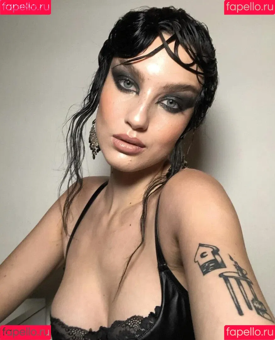 whosrobin Onlyfans Photo Gallery 