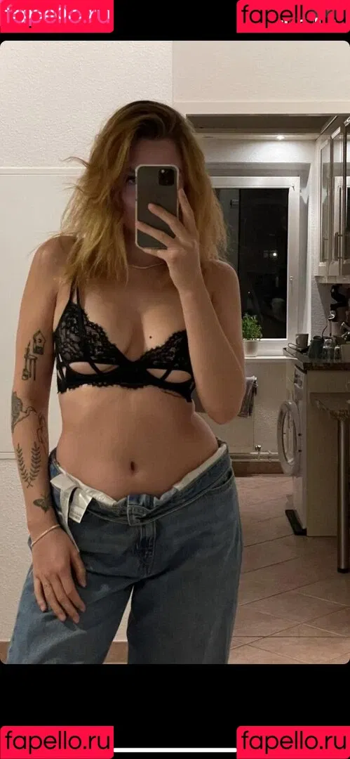 whosrobin Onlyfans Photo Gallery 