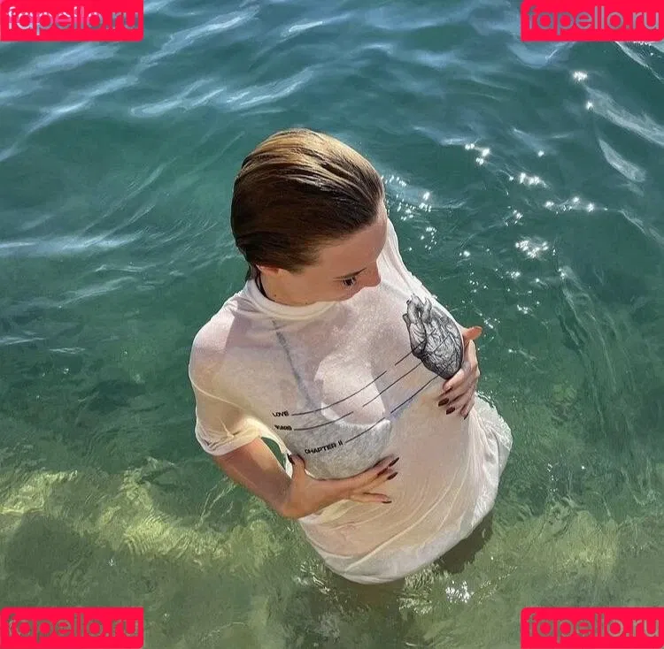whosrobin Onlyfans Photo Gallery 
