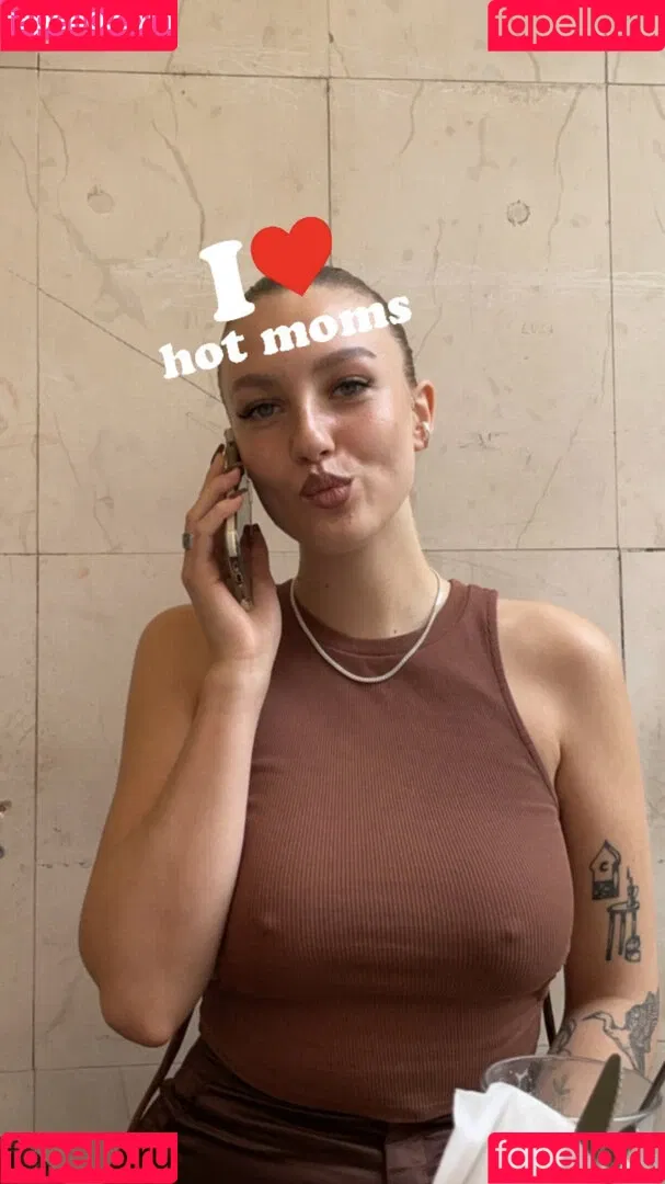whosrobin Onlyfans Photo Gallery 