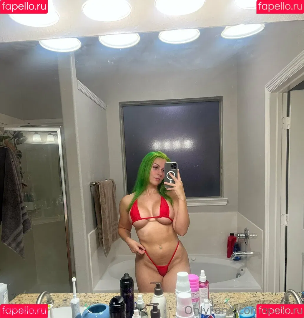 sskefla Onlyfans Photo Gallery 