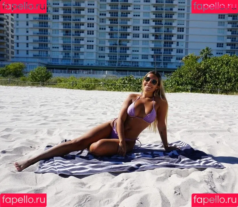 More Escudero Onlyfans Photo Gallery 
