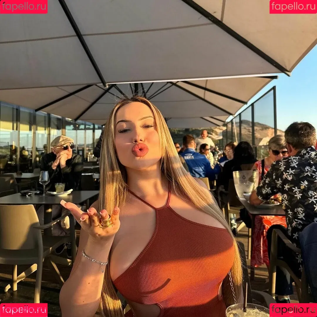 Isabel Ribeiro Onlyfans Photo Gallery 