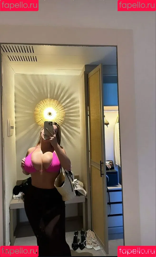 Isabel Ribeiro Onlyfans Photo Gallery 