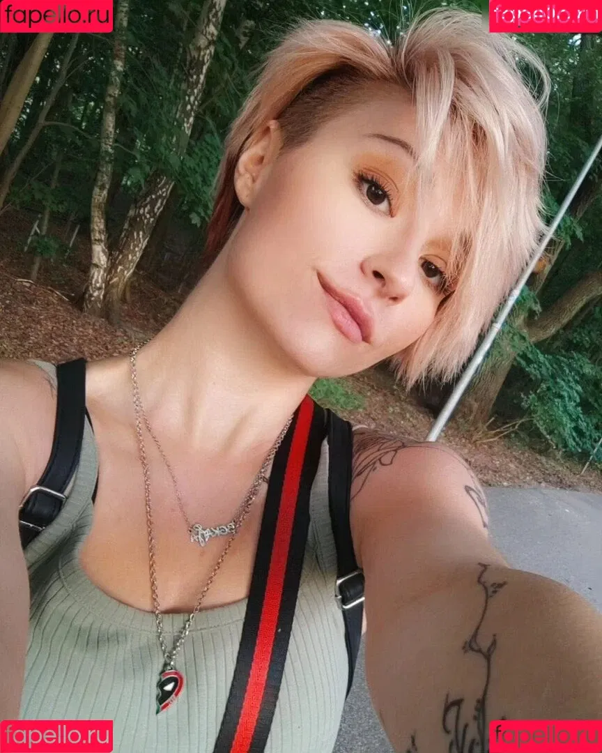bgkatja Onlyfans Photo Gallery 