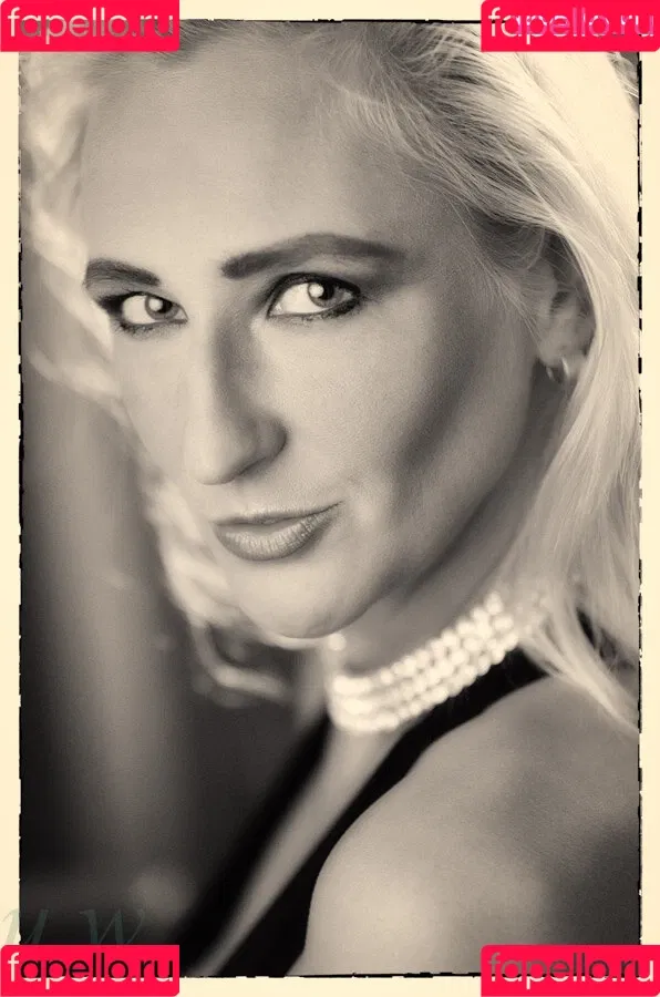 Kathleen White Onlyfans Photo Gallery 