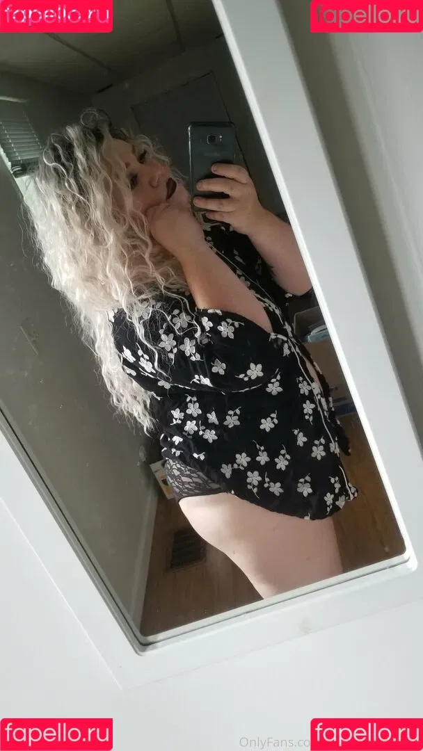tiramisueatsyou Onlyfans Photo Gallery 