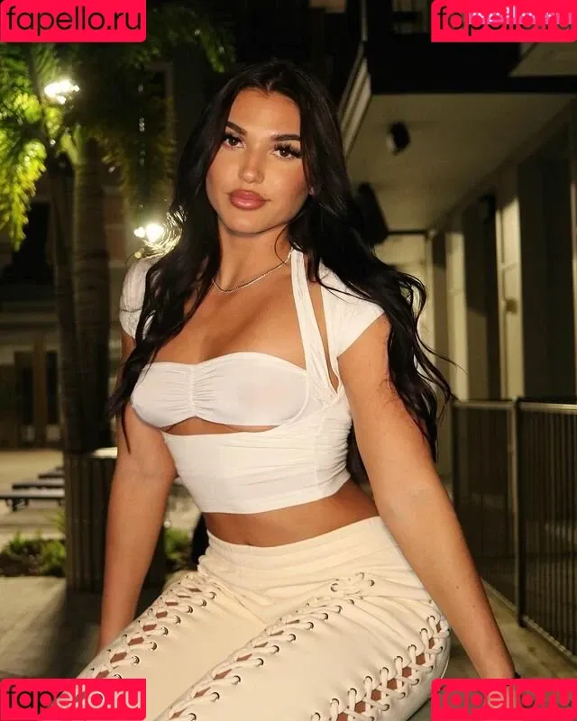 Jazmyn Nyx Onlyfans Photo Gallery 