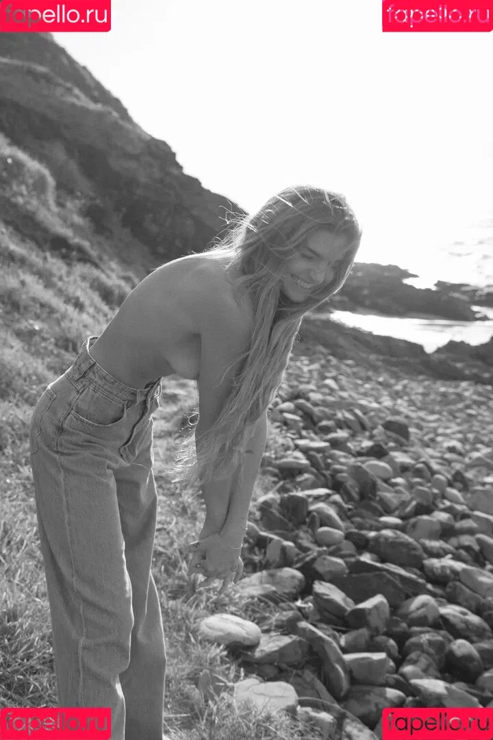 Sjana Elise Earp Onlyfans Photo Gallery 