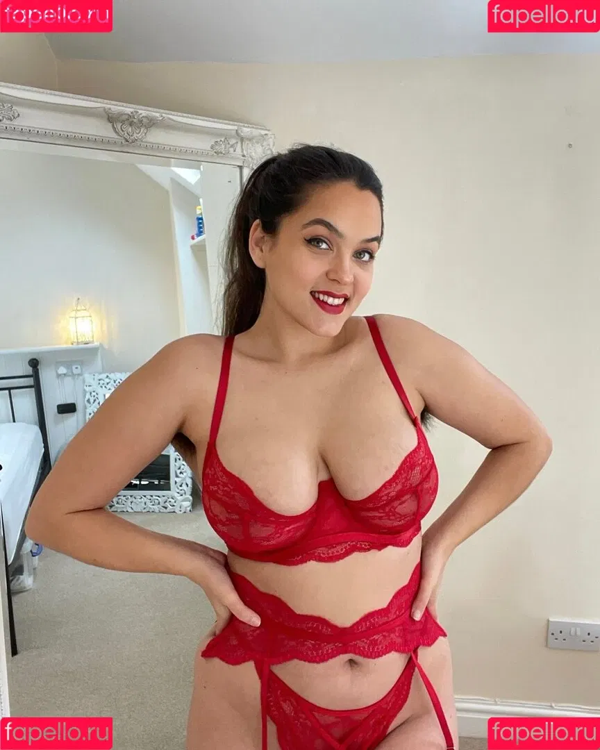 Fenella Fox Onlyfans Photo Gallery 