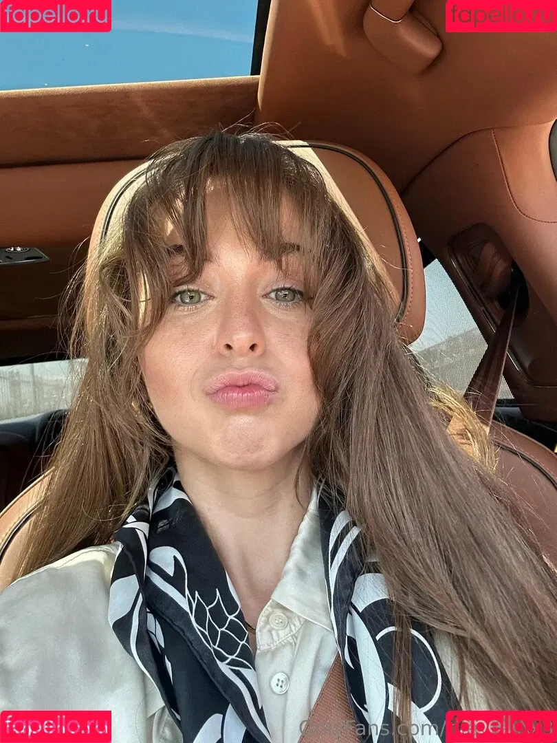 rileyreidx3 Onlyfans Photo Gallery 