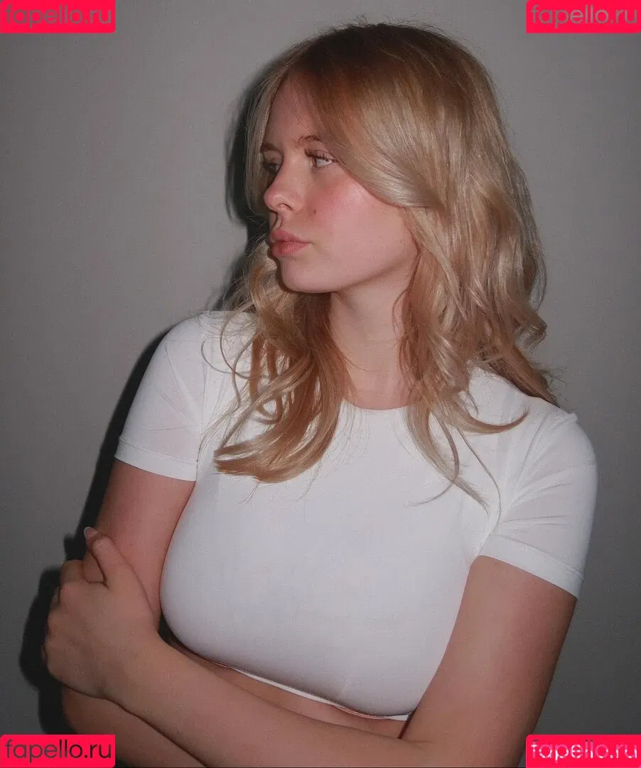 Leni Marie Onlyfans Photo Gallery 