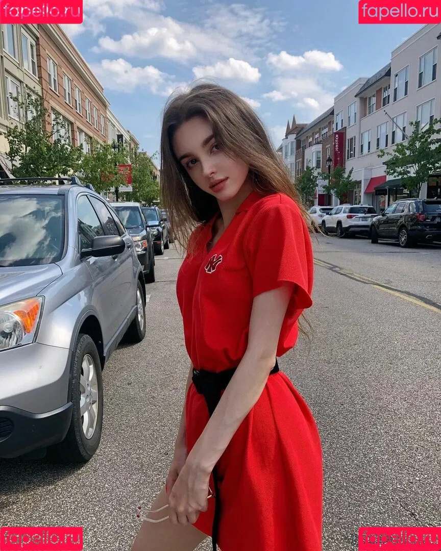 Elina Karimova Onlyfans Photo Gallery 