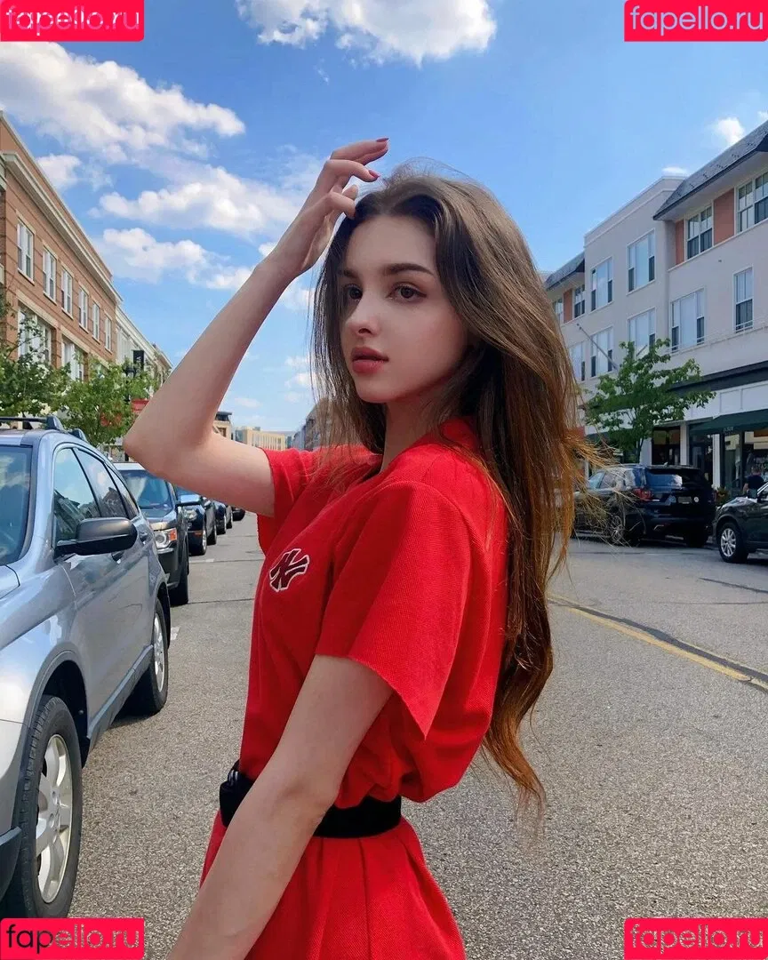 Elina Karimova Onlyfans Photo Gallery 