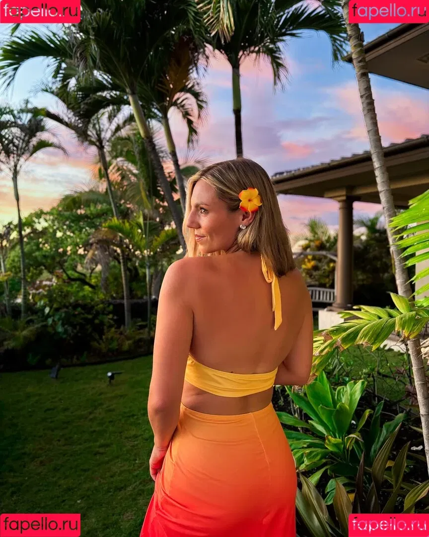 Annie Agar Onlyfans Photo Gallery 
