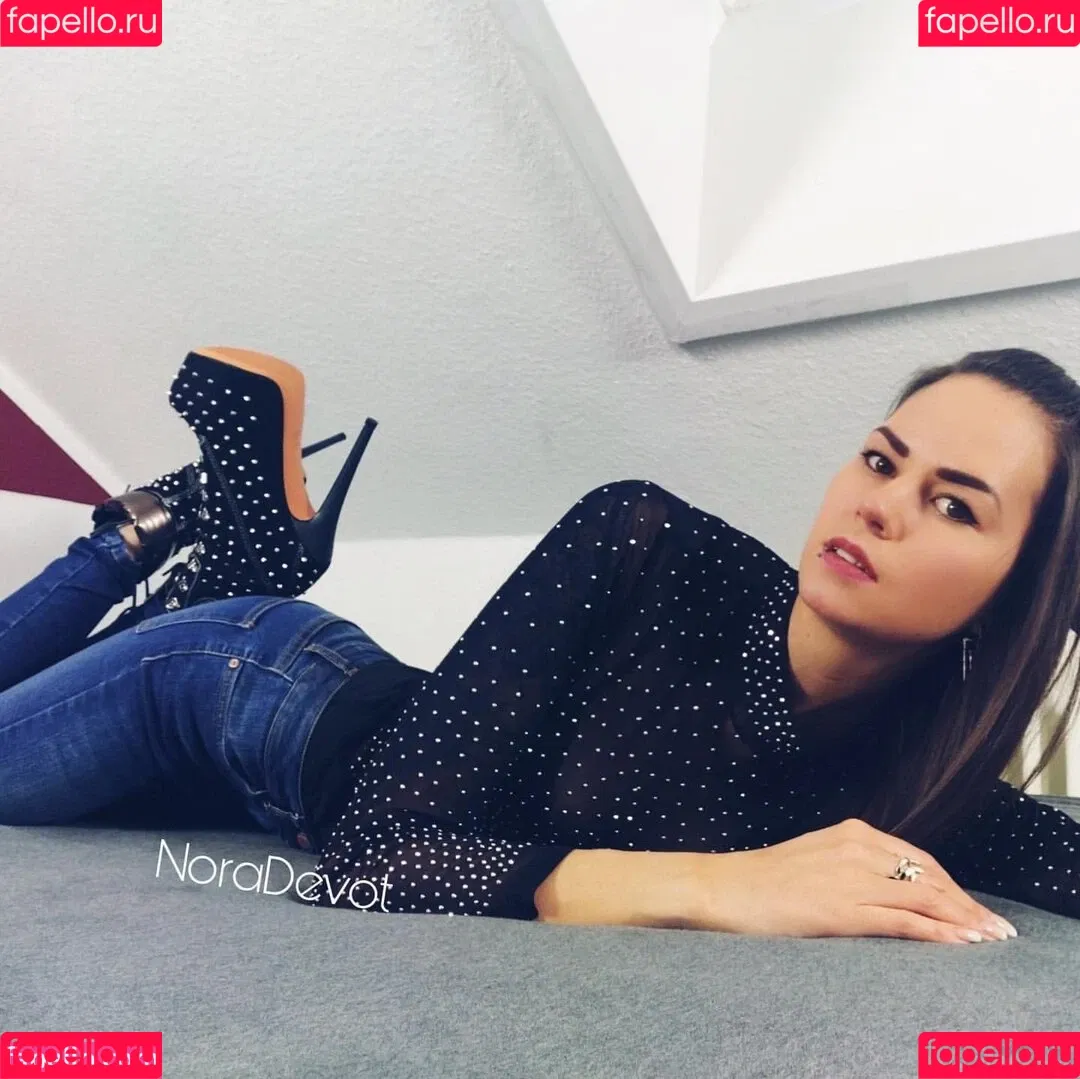 NoraDevot Onlyfans Photo Gallery 