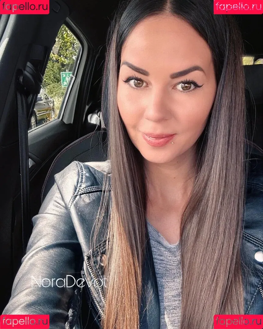 NoraDevot Onlyfans Photo Gallery 