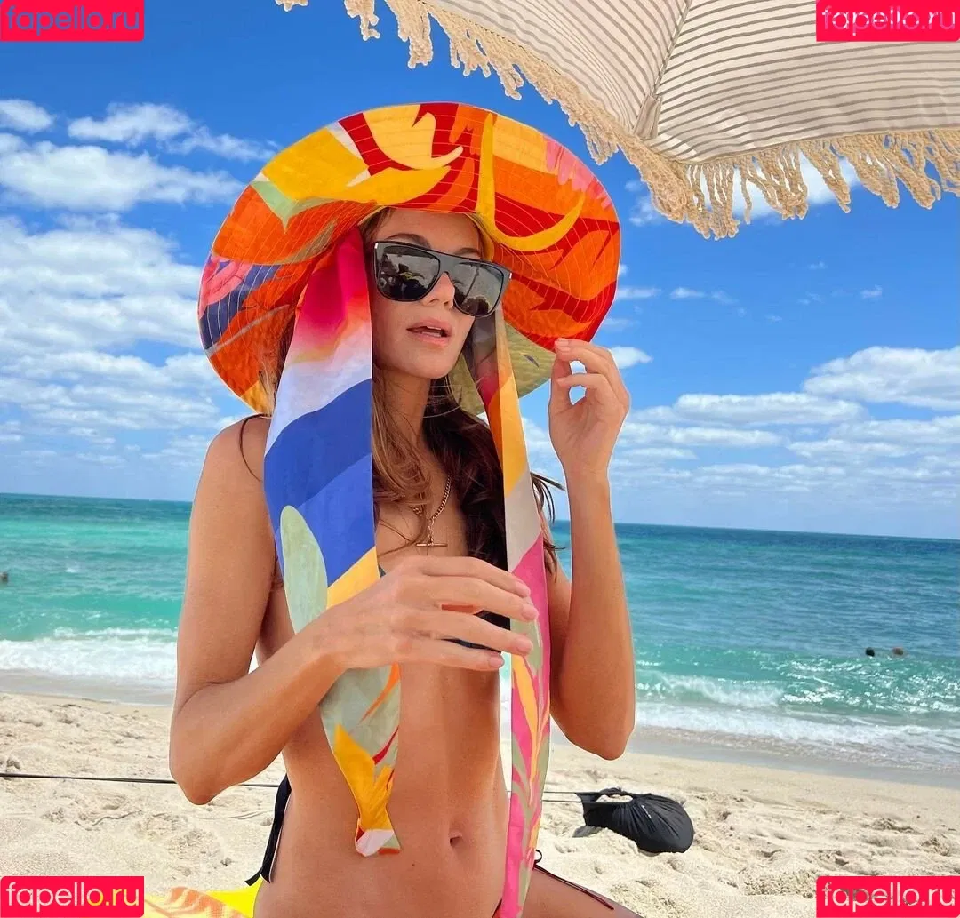 Michelle Monaghan Onlyfans Photo Gallery 