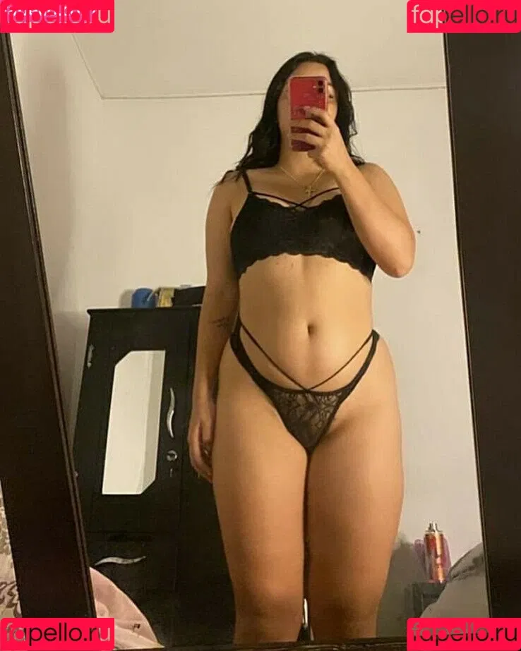 Iris Ramos Onlyfans Photo Gallery 