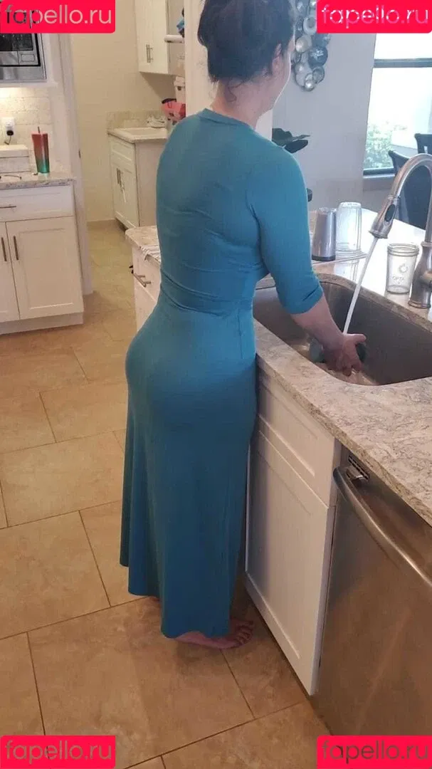 Sexy Wife Onlyfans Photo Gallery 