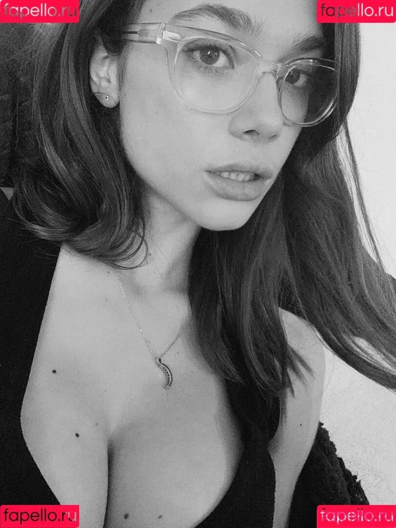 Michelle Ellyse Schlaman Onlyfans Photo Gallery 