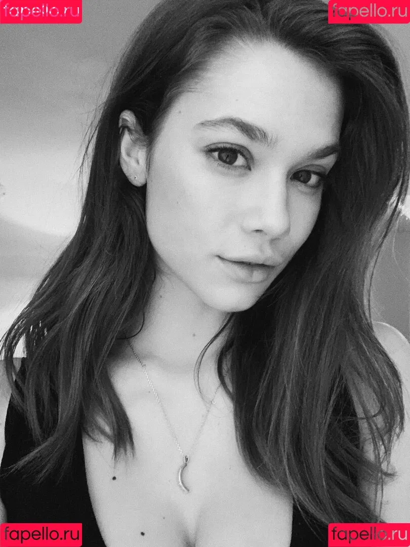 Michelle Ellyse Schlaman Onlyfans Photo Gallery 