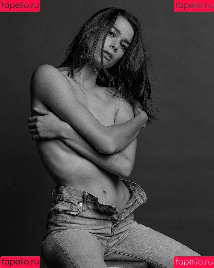 Michelle Ellyse Schlaman Onlyfans Photo Gallery 
