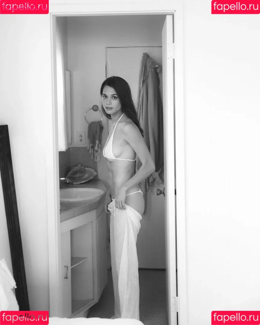 Michelle Ellyse Schlaman Onlyfans Photo Gallery 