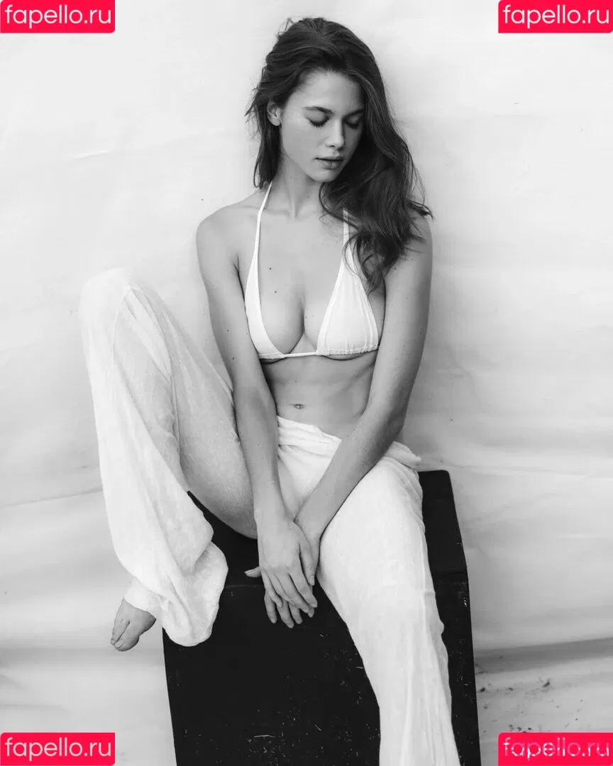 Michelle Ellyse Schlaman Onlyfans Photo Gallery 