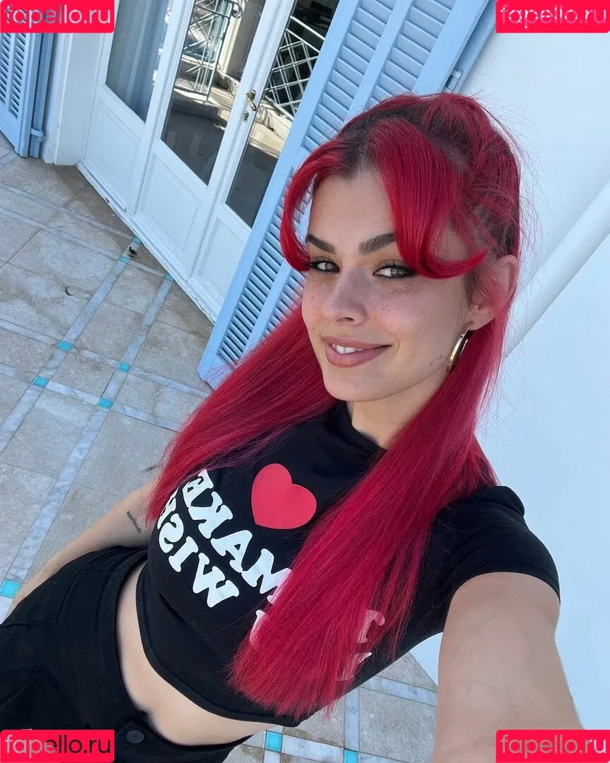 anna.gazanis Onlyfans Photo Gallery 
