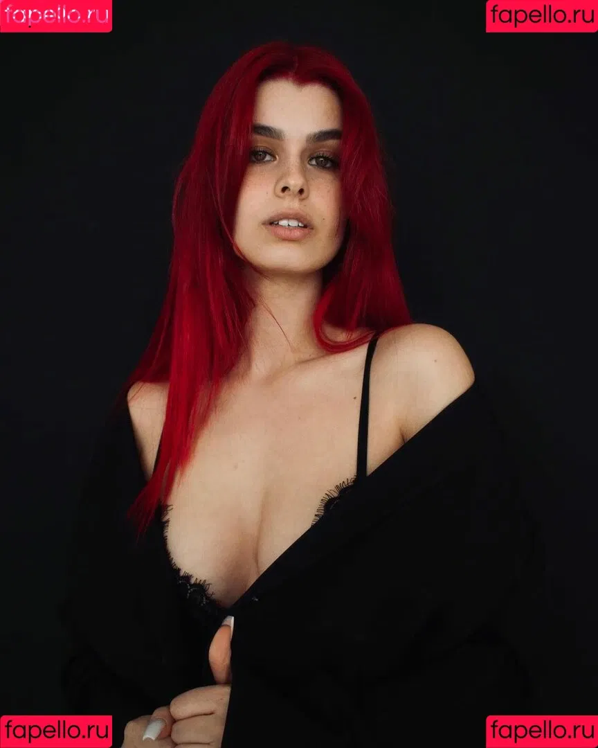 anna.gazanis Onlyfans Photo Gallery 