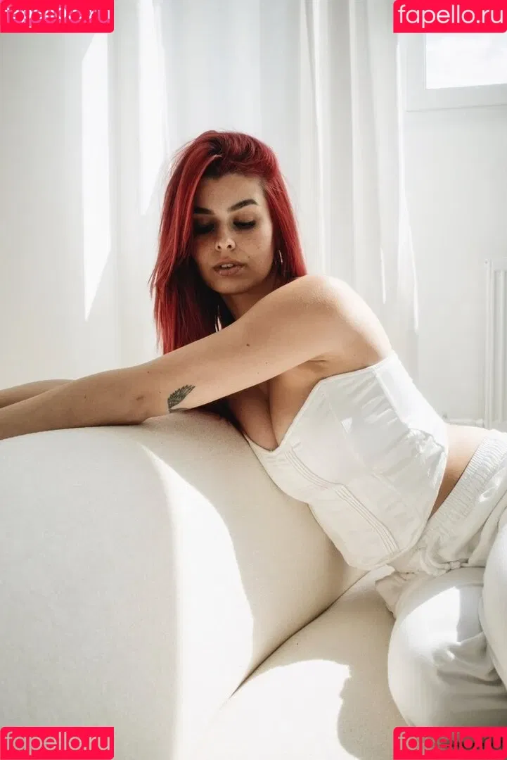 anna.gazanis Onlyfans Photo Gallery 