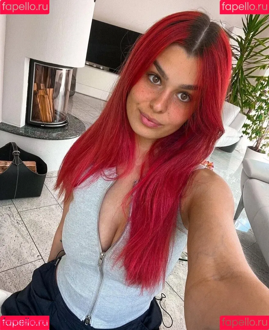 anna.gazanis Onlyfans Photo Gallery 