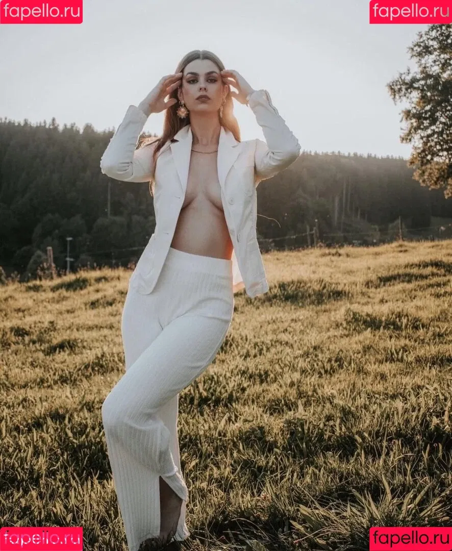 anna.gazanis Onlyfans Photo Gallery 