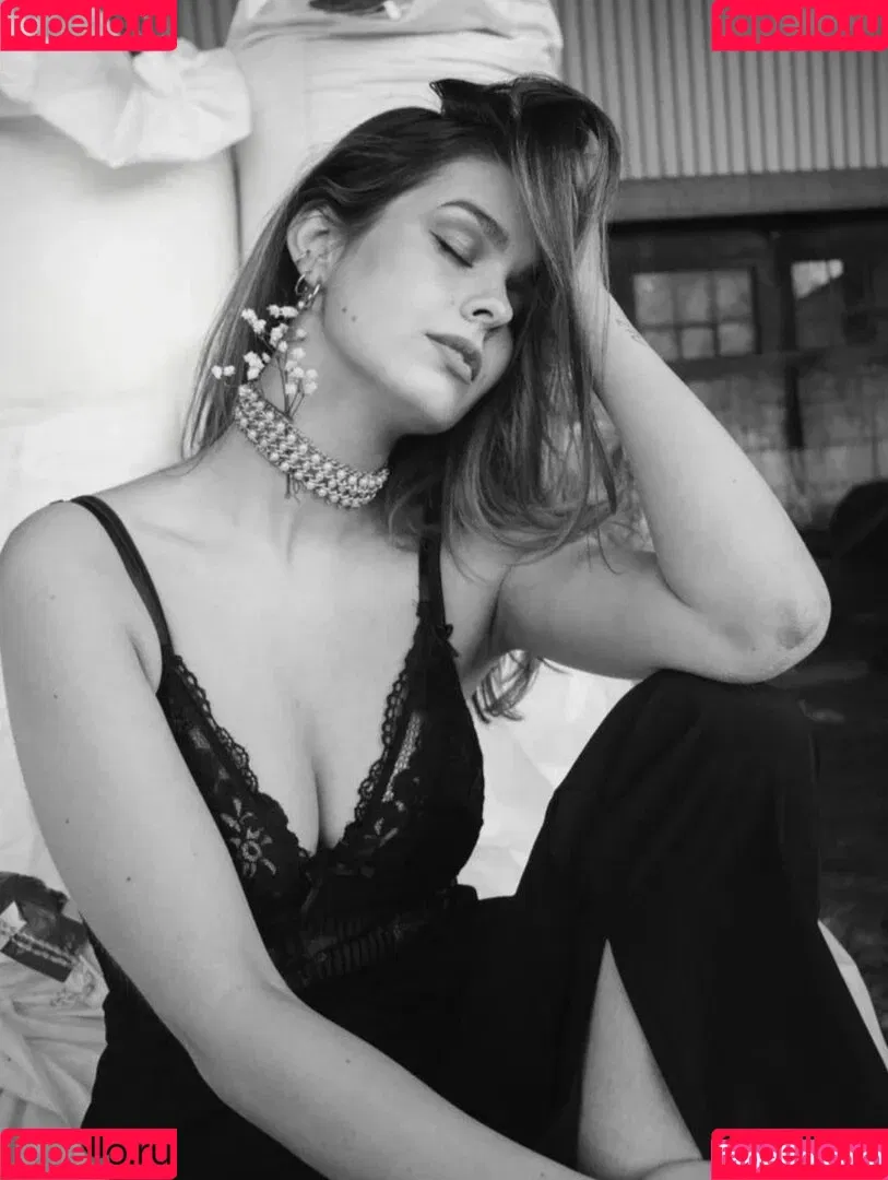 anna.gazanis Onlyfans Photo Gallery 