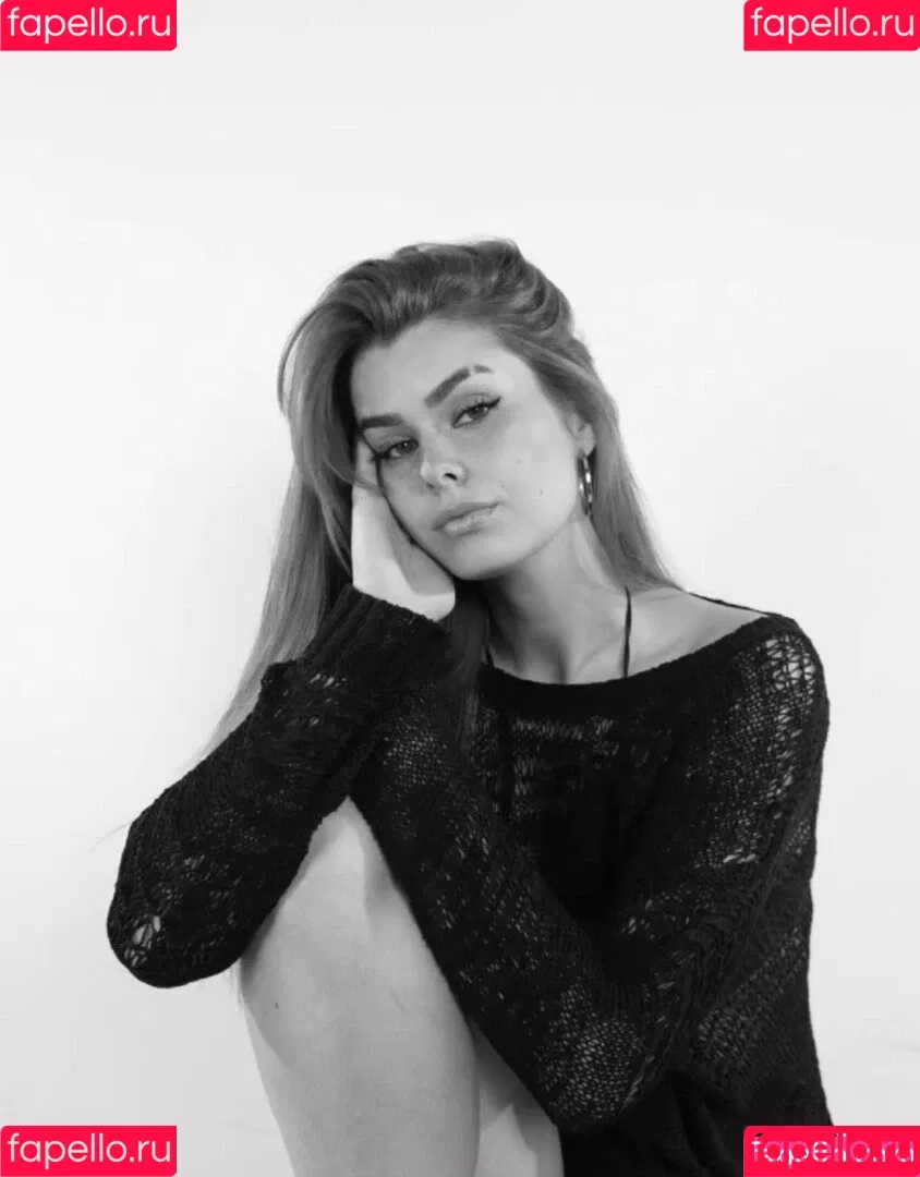 anna.gazanis Onlyfans Photo Gallery 