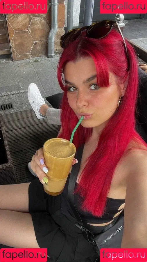 anna.gazanis Onlyfans Photo Gallery 