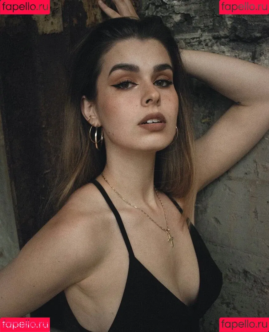 anna.gazanis Onlyfans Photo Gallery 