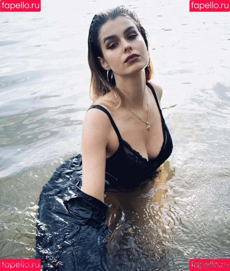 anna.gazanis Onlyfans Photo Gallery 