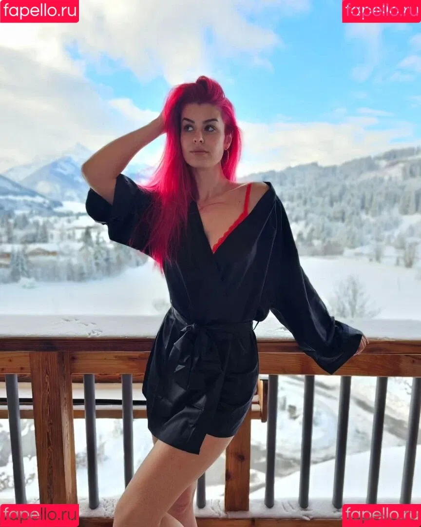 anna.gazanis Onlyfans Photo Gallery 