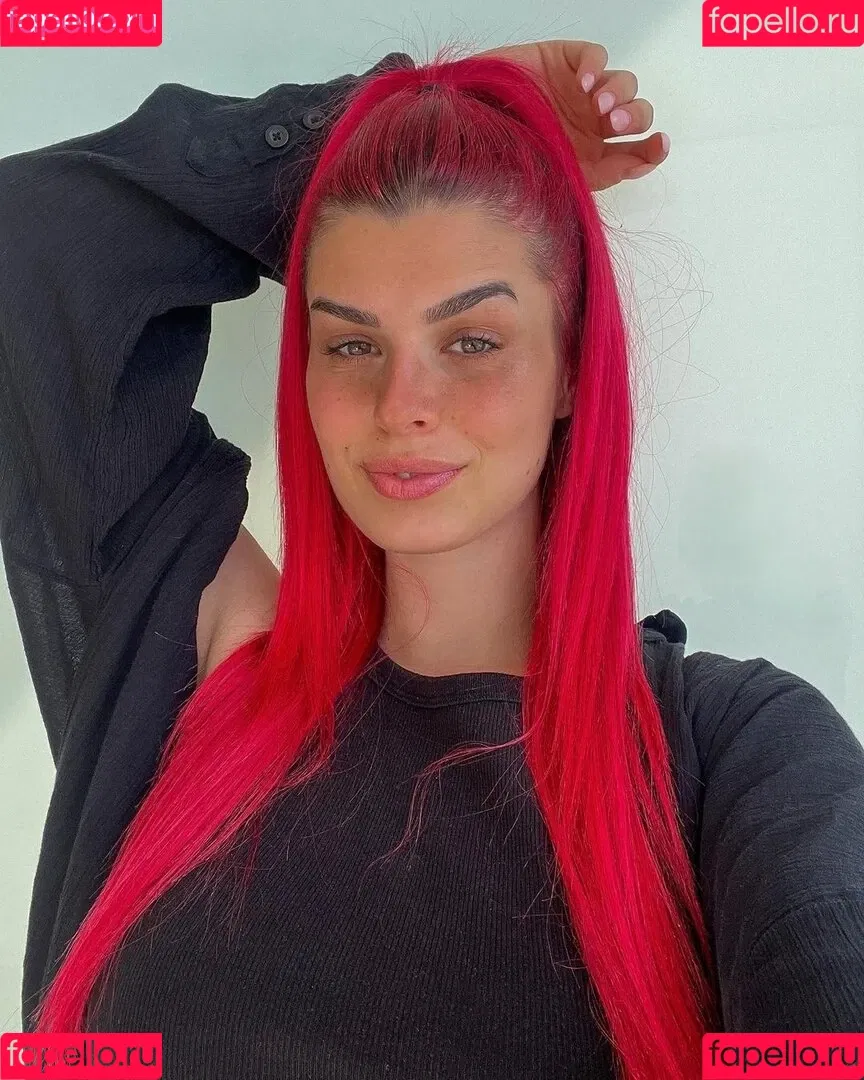 anna.gazanis Onlyfans Photo Gallery 