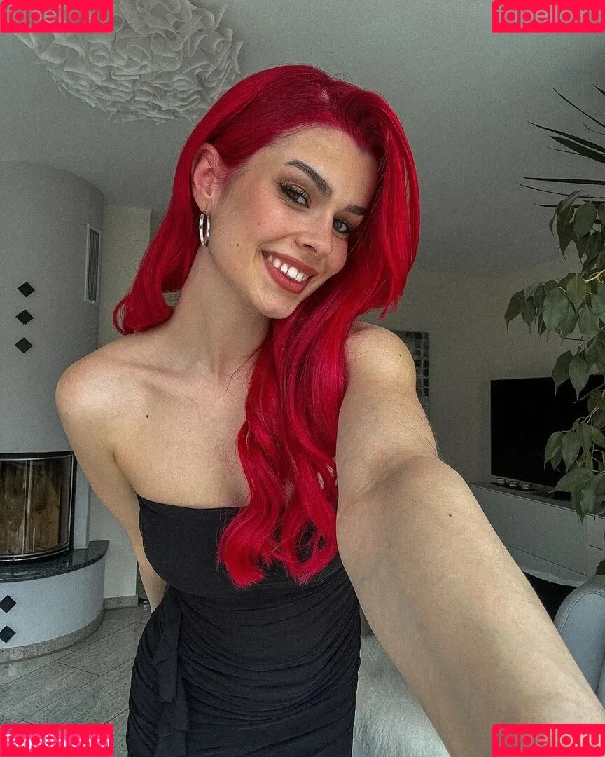 anna.gazanis Onlyfans Photo Gallery 