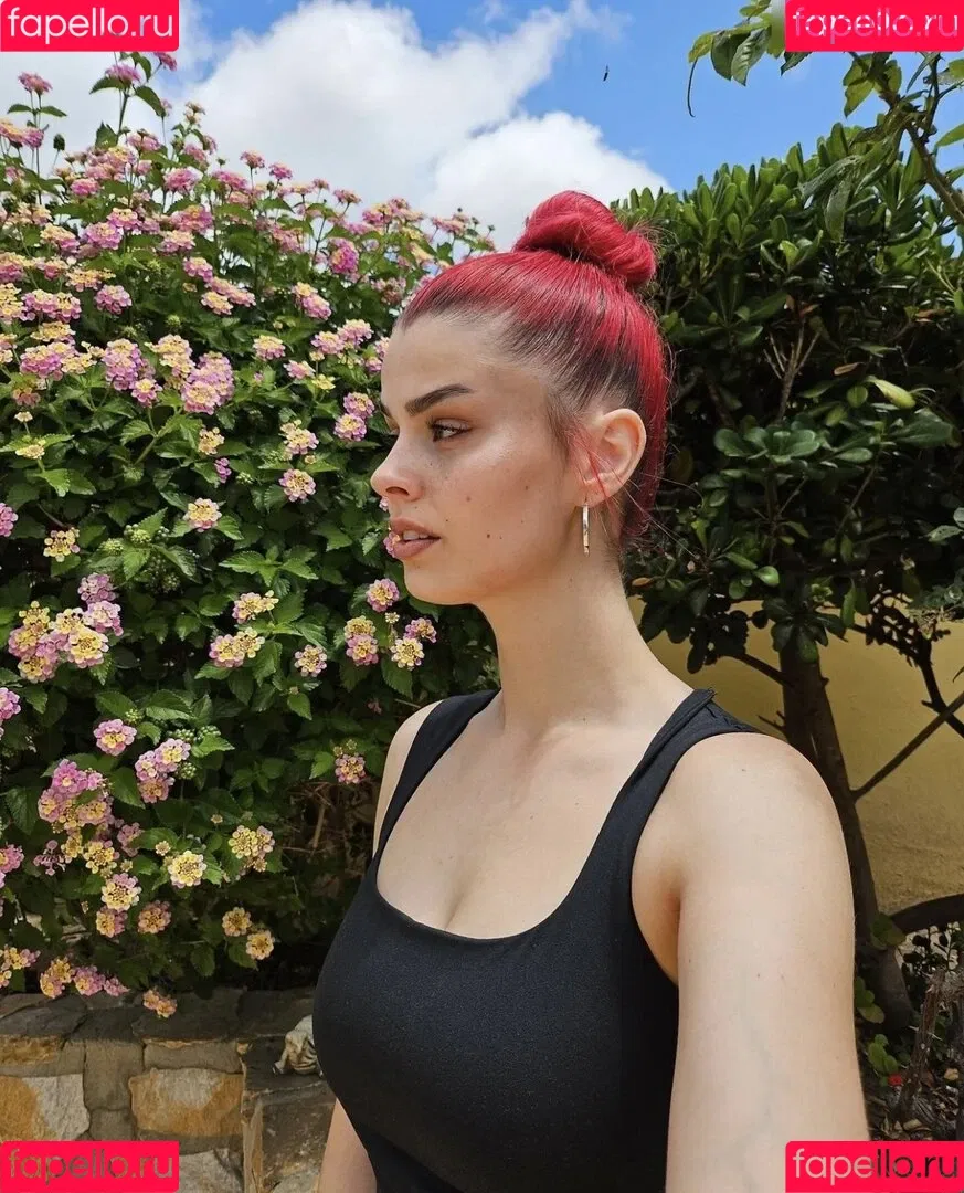 anna.gazanis Onlyfans Photo Gallery 