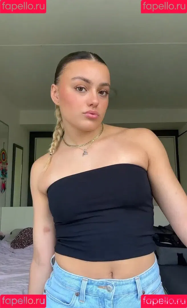 Emma Malewski Onlyfans Photo Gallery 